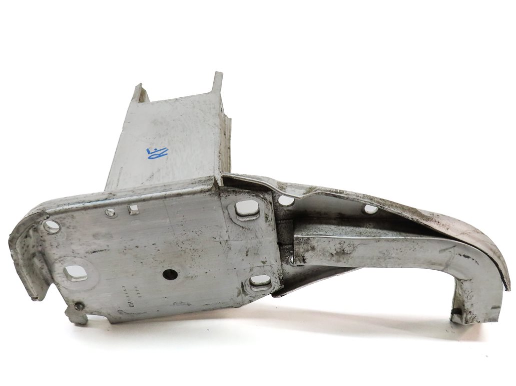 Thumbnail 5: 12-18 AUDI A6 A7 S6 S7 RS7 (C7 4G8) FRONT RIGHT PASSENGER BUMPER MOUNT BRACKET