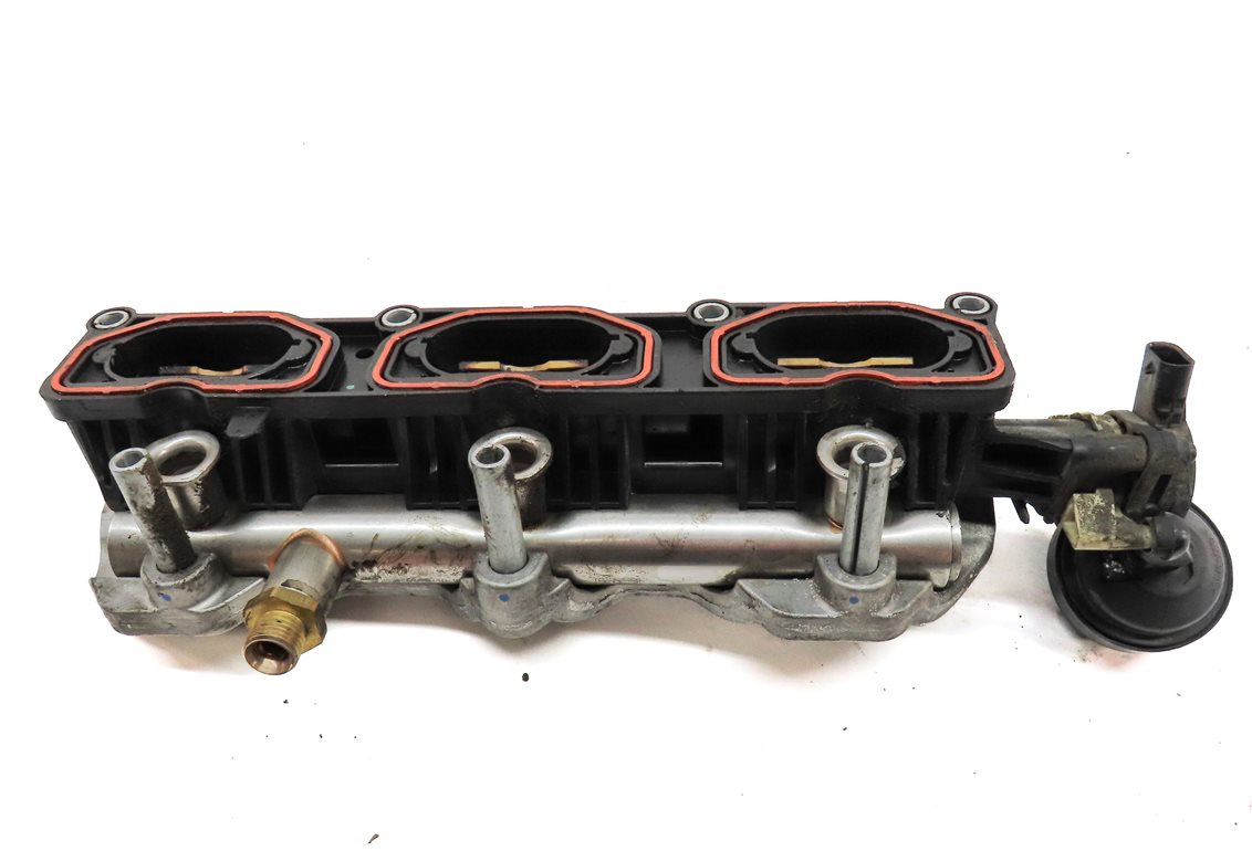 Thumbnail 6: 12-17 AUDI A6 A7 Q5 S5 SQ5 (C7 4G8 B8 8T 8R) RIGHT INTAKE MANIFOLD DIFFUSER RAIL