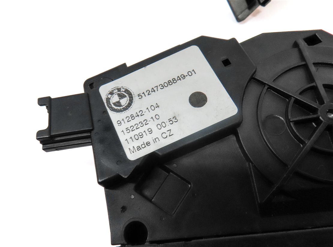 Thumbnail 6: 2012 BMW X5 (E70) REAR HATCH TRUNK LOCK LATCH ACTUATOR