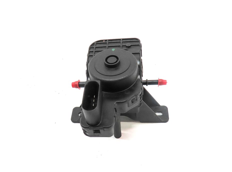 Thumbnail 2: 2012 BMW X5 (E70) 3.0L M57 ENGINE DIESEL EMISSIONS FLUID TRANSFER PUMP