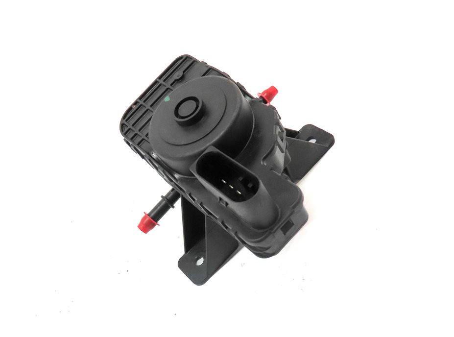 Thumbnail 3: 2012 BMW X5 (E70) 3.0L M57 ENGINE DIESEL EMISSIONS FLUID TRANSFER PUMP