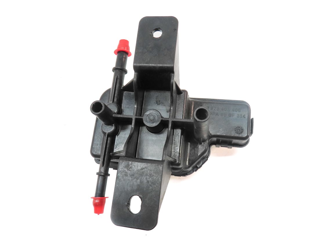 Thumbnail 6: 2012 BMW X5 (E70) 3.0L M57 ENGINE DIESEL EMISSIONS FLUID TRANSFER PUMP