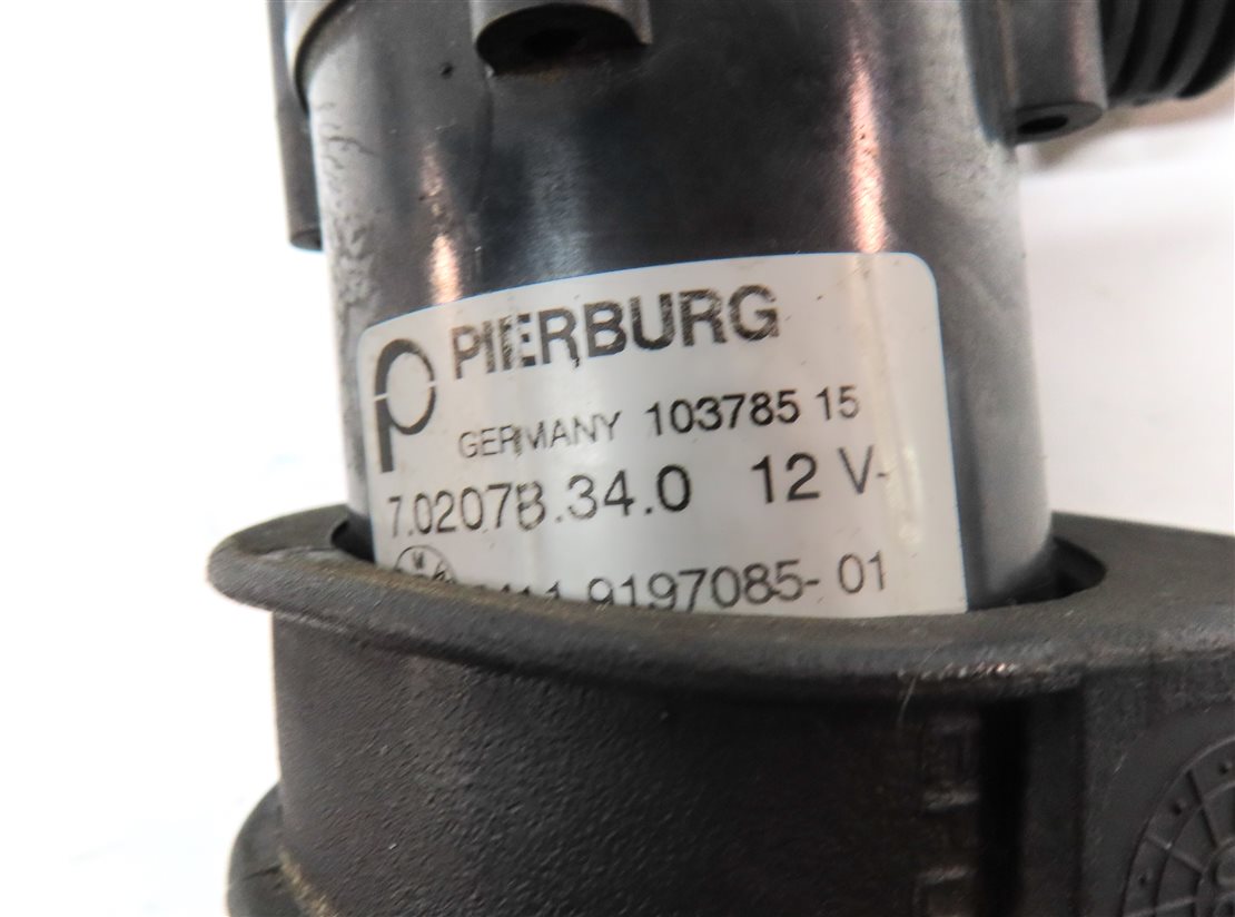 Thumbnail 7: 2012 BMW X5 (E70) 3.0L M57 DIESEL ENGINE AUX AUXILIARY WATER PUMP COOLANT PUMP