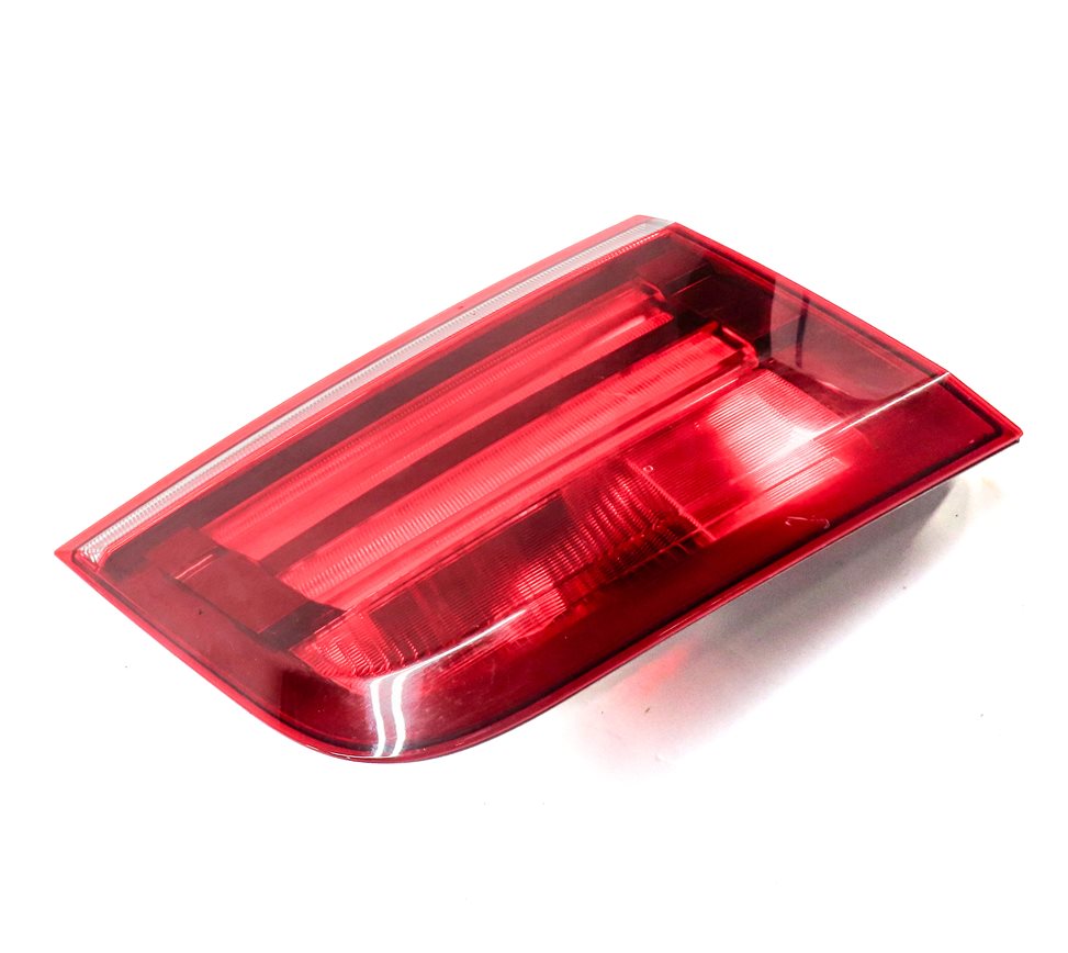 Thumbnail 4: 11-13 BMW X5 X5M (E70) RIGHT PASSENGER INNER TAILLIGHT LIGHT LAMP (INCANDESCENT)