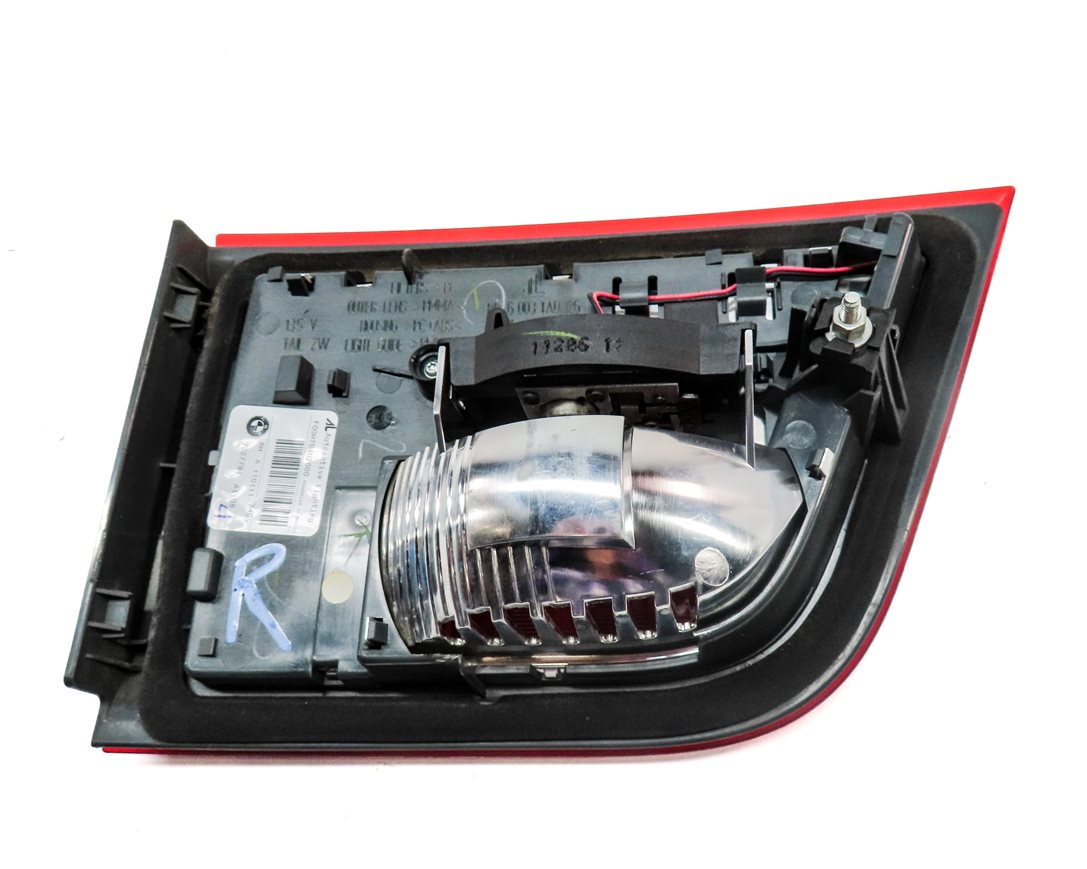 Thumbnail 6: 11-13 BMW X5 X5M (E70) RIGHT PASSENGER INNER TAILLIGHT LIGHT LAMP (INCANDESCENT)