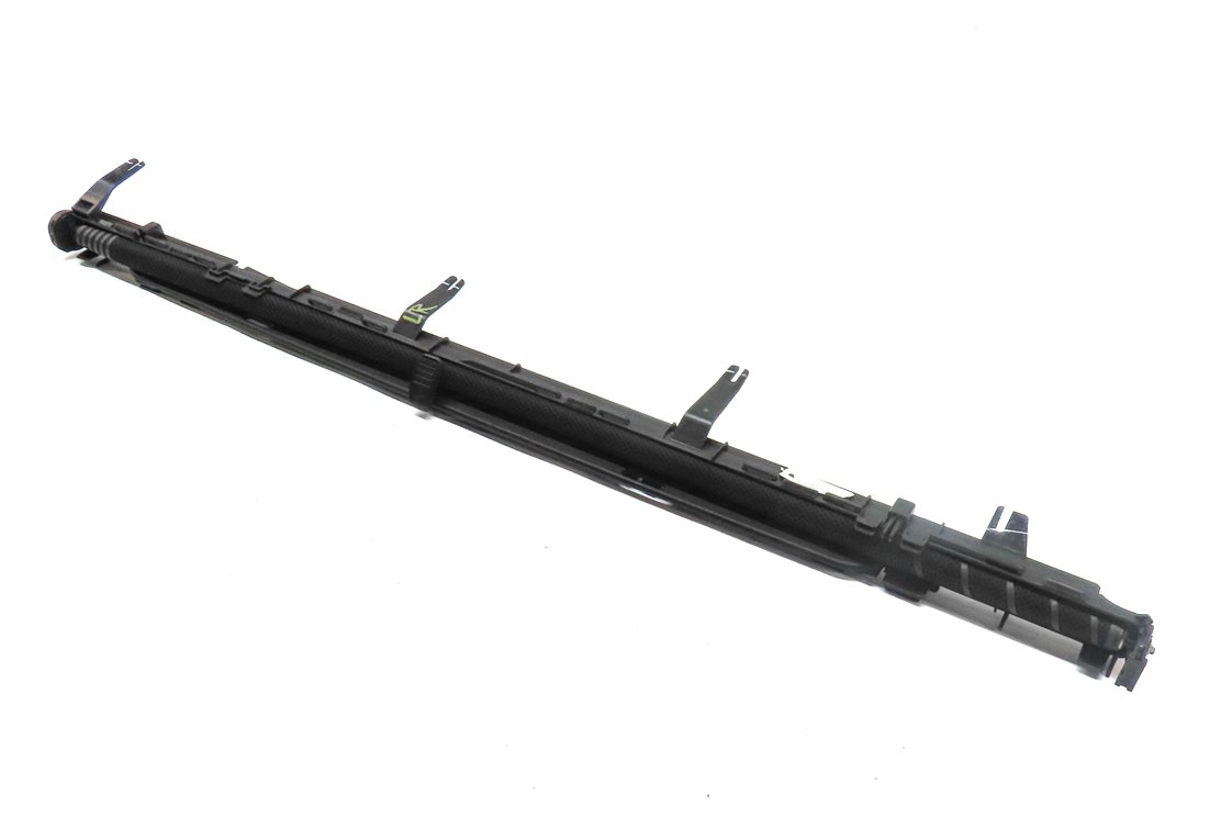 07-13 BMW X5 (E70) LEFT REAR DOOR RETRACTABLE WINDOW UV SUN SCREEN SHADE (BLACK)