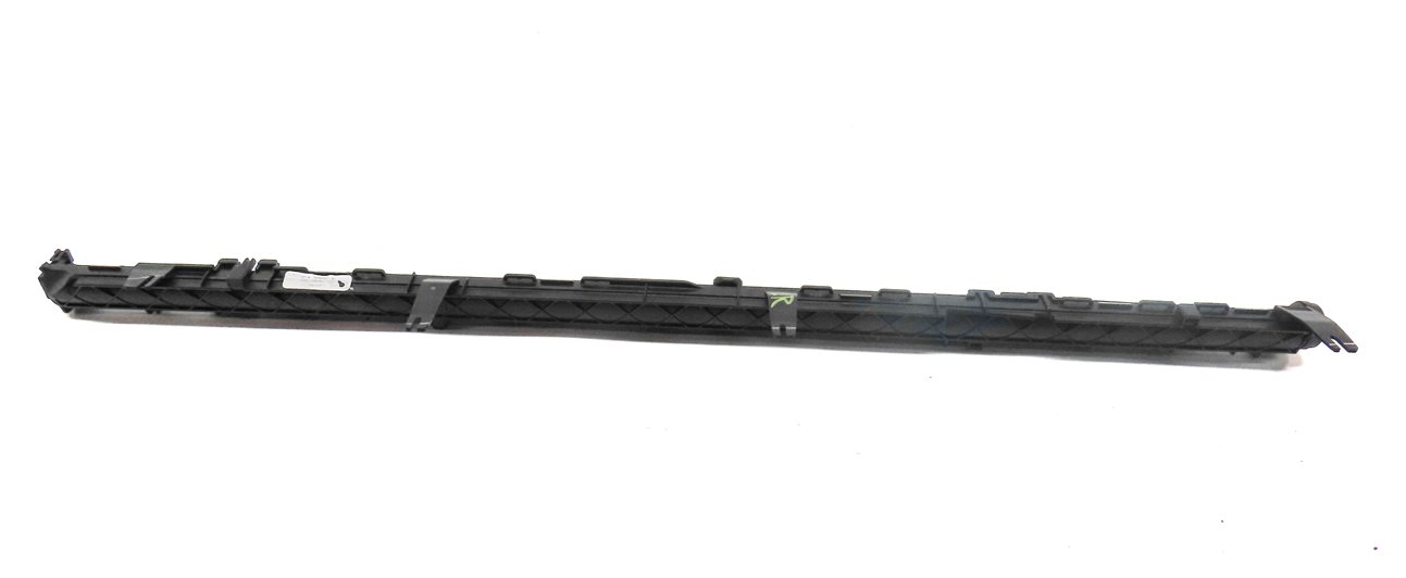 Thumbnail 4: 07-13 BMW X5 (E70) LEFT REAR DOOR RETRACTABLE WINDOW UV SUN SCREEN SHADE (BLACK)