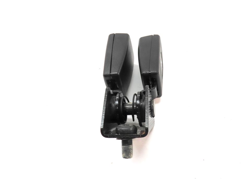 Thumbnail 4: 2012 BMW X5 (E70) REAR LEFT & RIGHT 3rd THIRD ROW SEAT SEATBELT BUCKLE RECEIVER