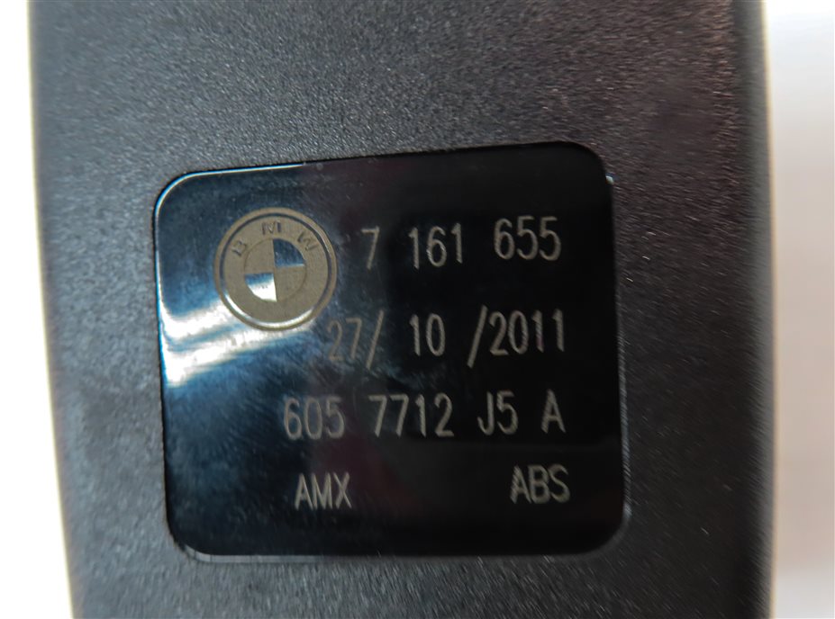 Thumbnail 6: 2012 BMW X5 (E70) REAR LEFT & RIGHT 3rd THIRD ROW SEAT SEATBELT BUCKLE RECEIVER