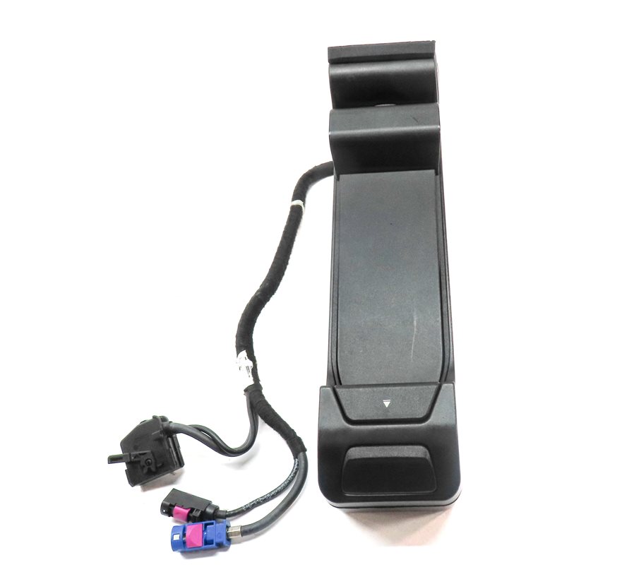 Thumbnail 2: 2012 BMW X5 (E70) CENTER CONSOLE CELL PHONE SNAP IN CRADLE ADAPTER