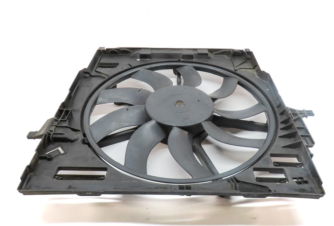 Thumbnail 4: 2009-2014 BMW X5 X6 (E70 E71) 3.0L N55 TURBO / 3.0L DIESEL COOLING FAN 850 WATT