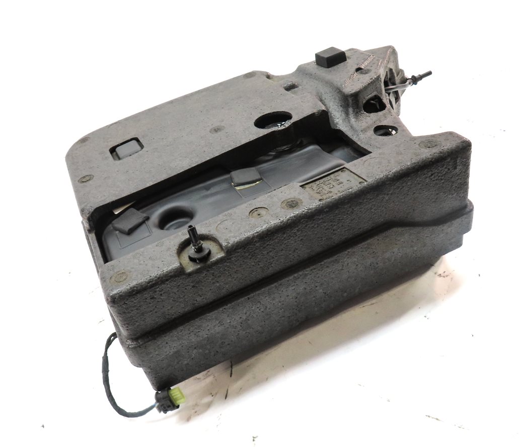 Thumbnail 3: 09-13 BMW X5 (E70) 3.0L M57Y DIESEL DEF EMISSIONS FLUID RESERVOIR PASSIVE TANK