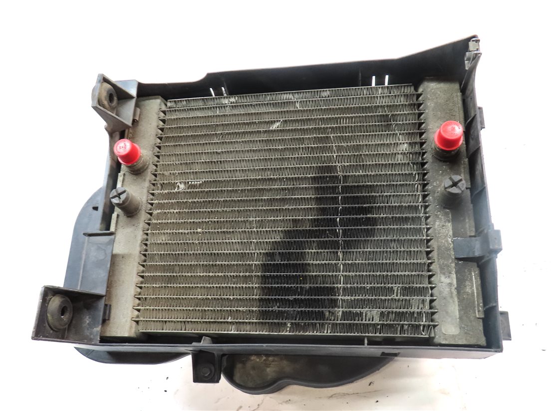 Thumbnail 2: 2008-2014 BMW X5 X5M X6 X6M (E70 E71) 3.0L / 4.4L TWIN TURBO AUXILIARY RADIATOR