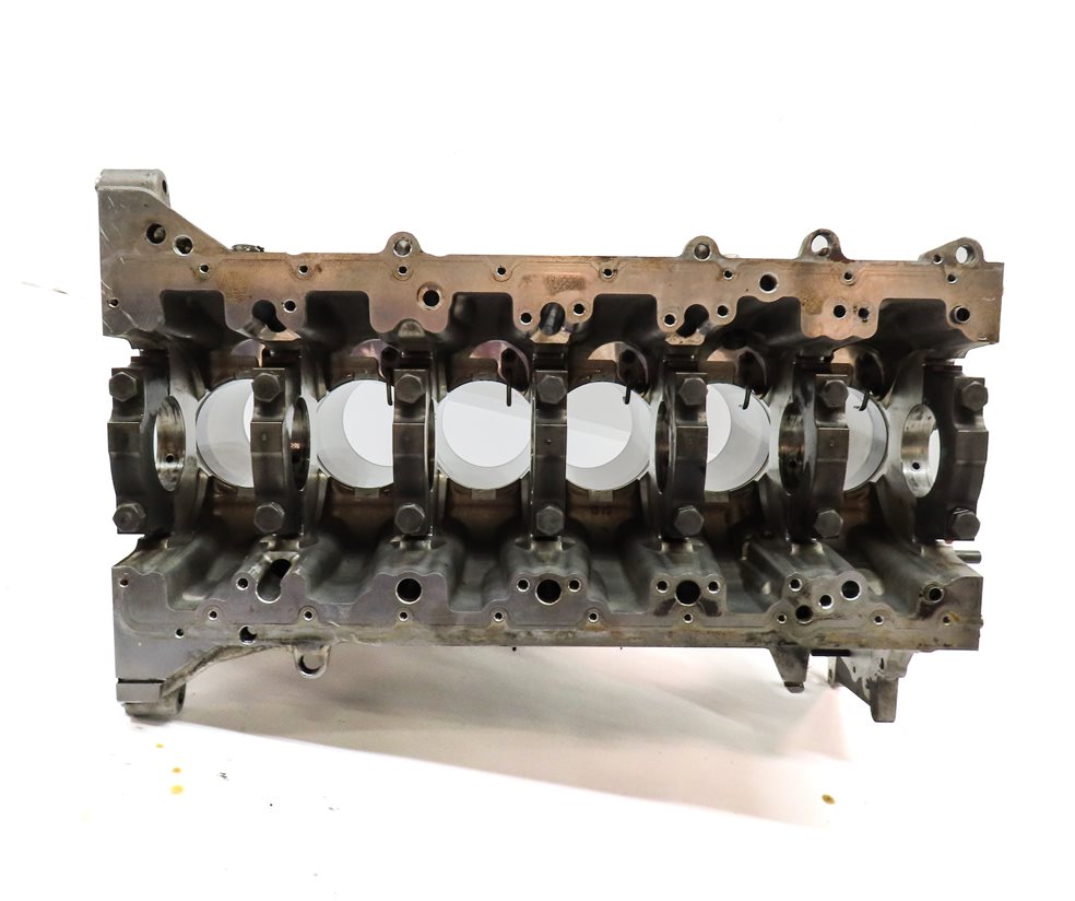 Thumbnail 6: 09-13 BMW X5 335D (E70 E90) 3.0L TWIN TURBO M57Y DIESEL ENGINE - CYLINDER BLOCK