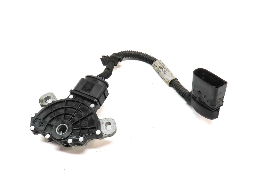 Thumbnail 2: 2018 AUDI Q3 (8U) AUTOMATIC TRANSMISSION NEUTRAL SAFETY RANGE SWITCH