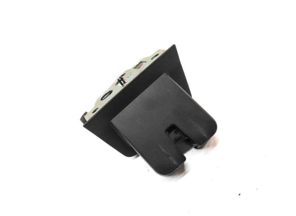Thumbnail 3: 2018 AUDI Q3 (8U) REAR UPPER TRUNK LATCH LIFTGATE LOCK LATCH ACTUATOR