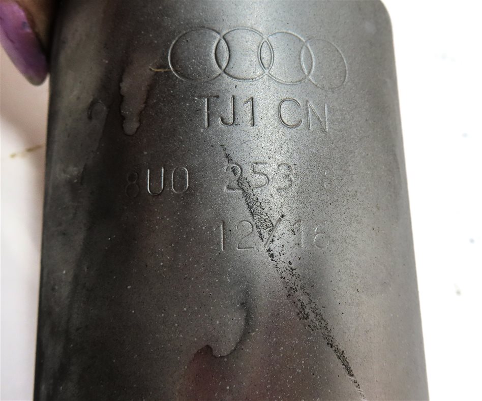 Thumbnail 7: 15-18 AUDI Q3 (8U) 2.0L TURBO ENGINE REAR LEFT & RIGHT MUFFLER EXHAUST TIP SET 2