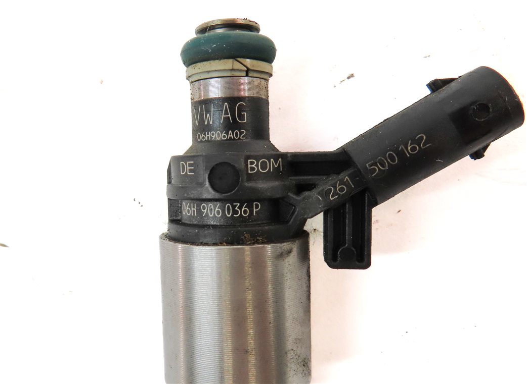Thumbnail 6: 08-17 AUDI A3 A4 A5 A6 Q5 TT (8P B8 8K 8T 8R MK2 C7) 2.0L FSI FUEL INJECTOR SET4