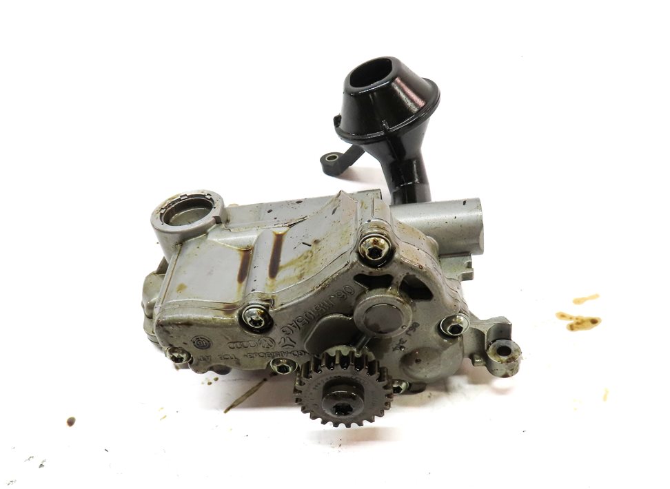Thumbnail 2: 2018 AUDI Q3 (8U) 2.0L CCTA TURBO ENGINE OIL PUMP w/ PICKUP TUBE