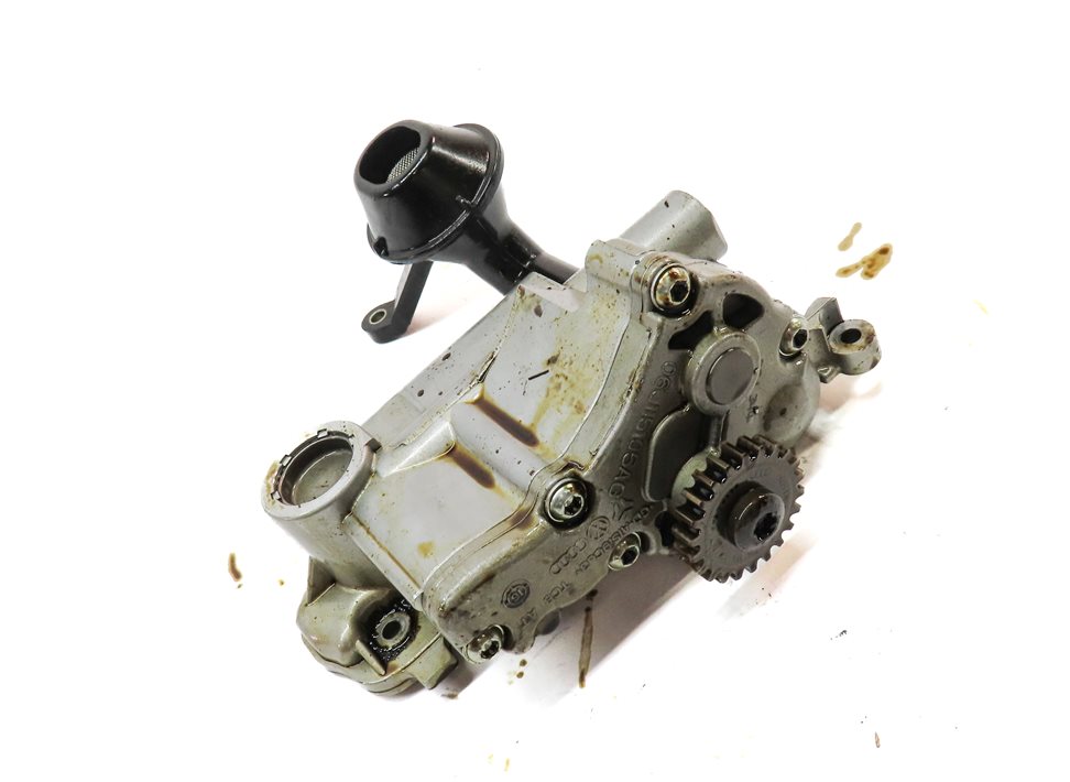 Thumbnail 3: 2018 AUDI Q3 (8U) 2.0L CCTA TURBO ENGINE OIL PUMP w/ PICKUP TUBE