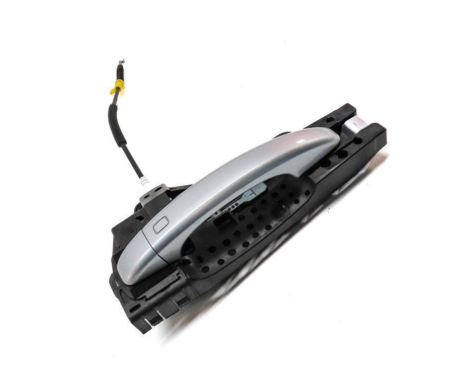 Thumbnail 3: 2015-2018 AUDI Q3 (8U) REAR LEFT EXTERIOR DOOR HANDLE (Silver)