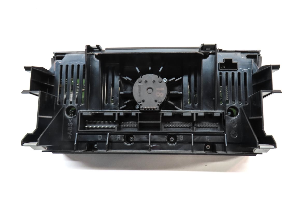 Thumbnail 6: 2017-2018 AUDI Q3 (8U) FRONT HEATER A/C TEMPERATURE CONTROL PANEL (HEATED SEAT)