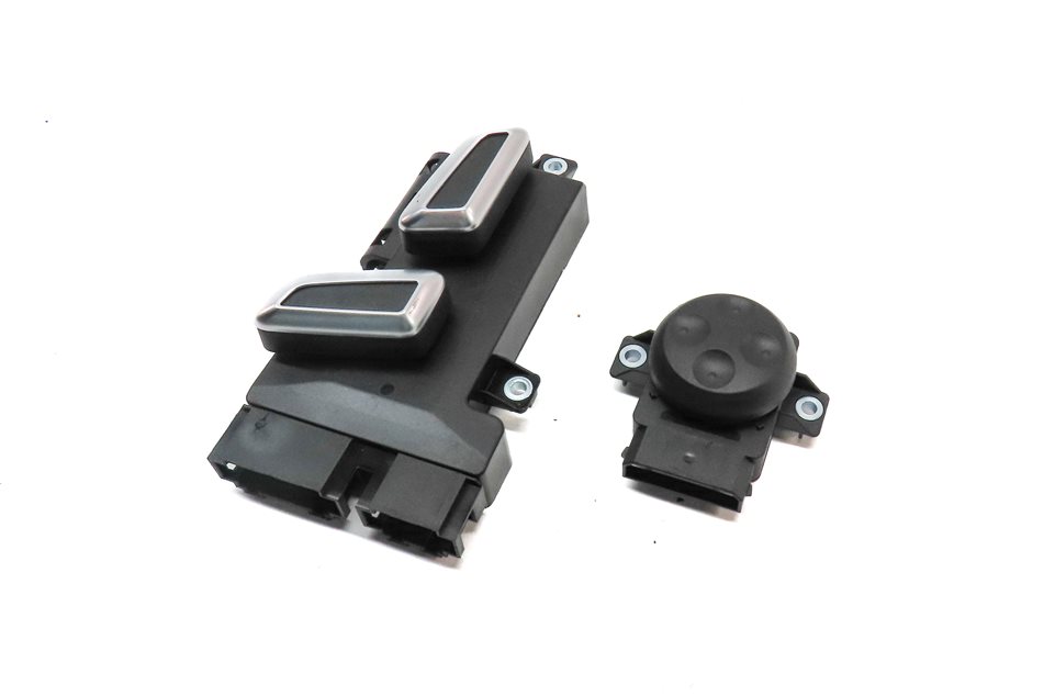 2018 AUDI Q3 (8U) FRONT RIGHT PASSENGER SEAT ADJUSTMENT LUMBAR ADJUST SWITCH