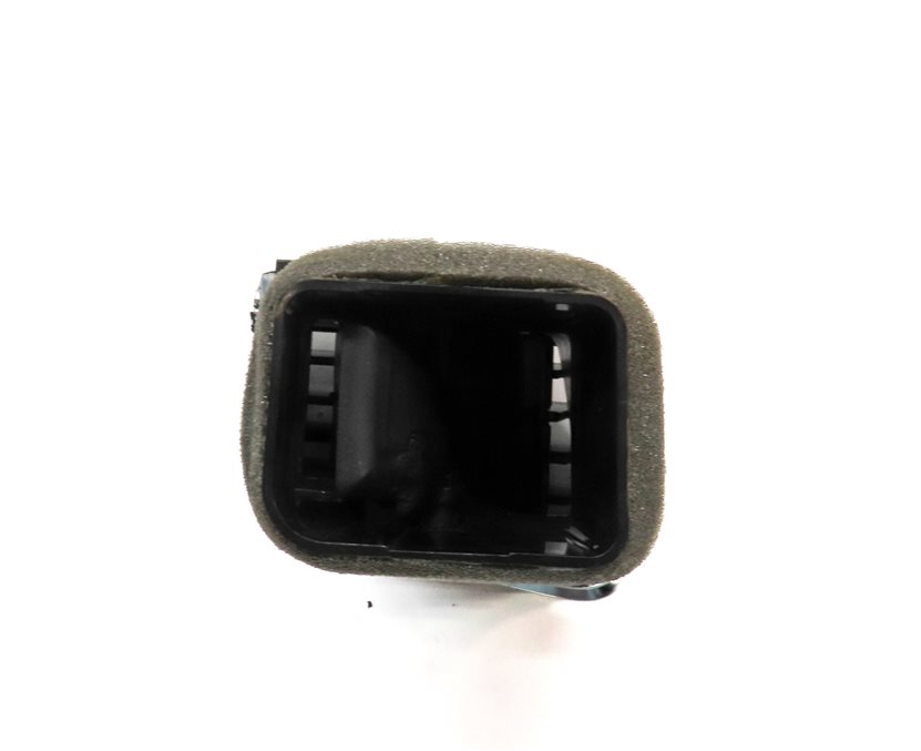 Thumbnail 4: 2018 AUDI Q3 (8U) FRONT LEFT DRIVER OUTER DASH HEATER A/C AIR VENT