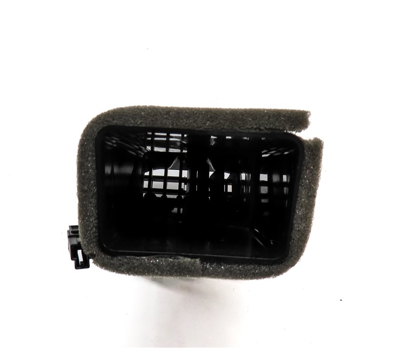 Thumbnail 4: 2018 AUDI Q3 (8U) REAR CENTER CONSOLE DUAL HEATER A/C AIR VENT