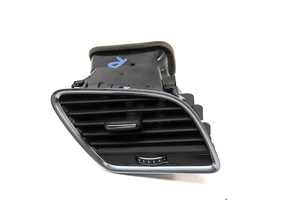 Thumbnail 2: 2018 AUDI Q3 (8U) FRONT RIGHT PASSENGER OUTER DASH HEATER A/C AIR VENT