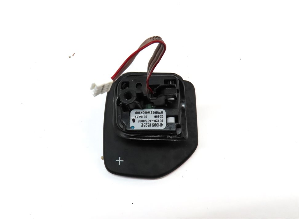 Thumbnail 5: 2018 AUDI Q3 (8U) STEERING WHEEL TRIM SWITCH BUTTON SET w/ PADDLES