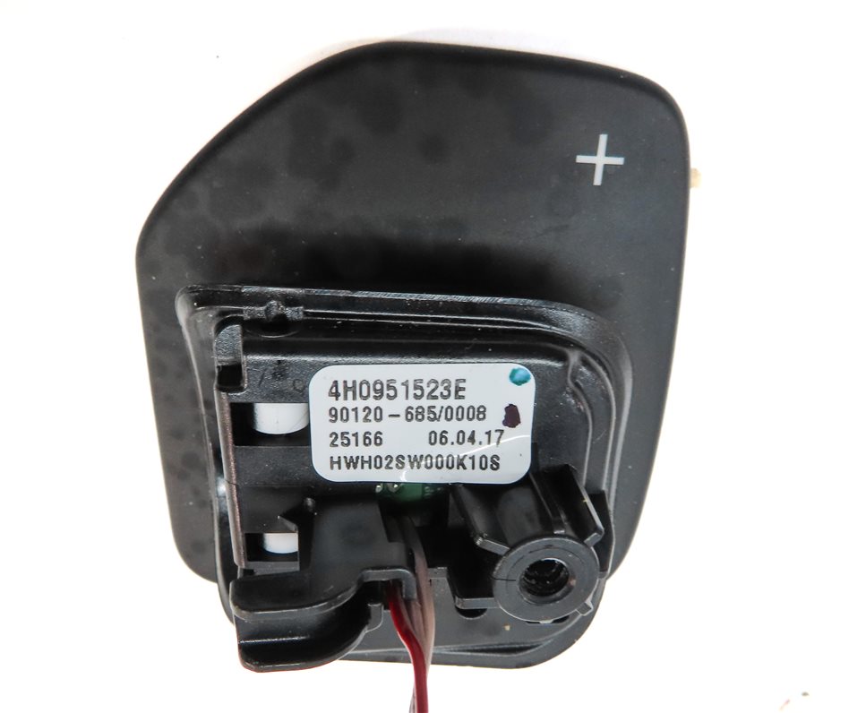 Thumbnail 6: 2018 AUDI Q3 (8U) STEERING WHEEL TRIM SWITCH BUTTON SET w/ PADDLES