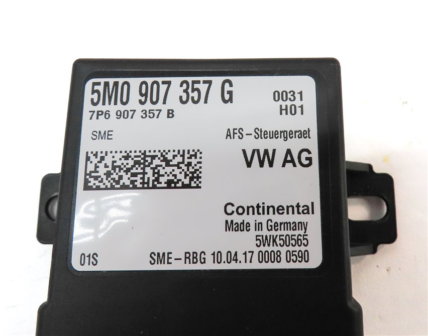 Thumbnail 4: 2018 AUDI Q3 (8U) LED HEADLIGHT LEVELING CONTROL MODULE