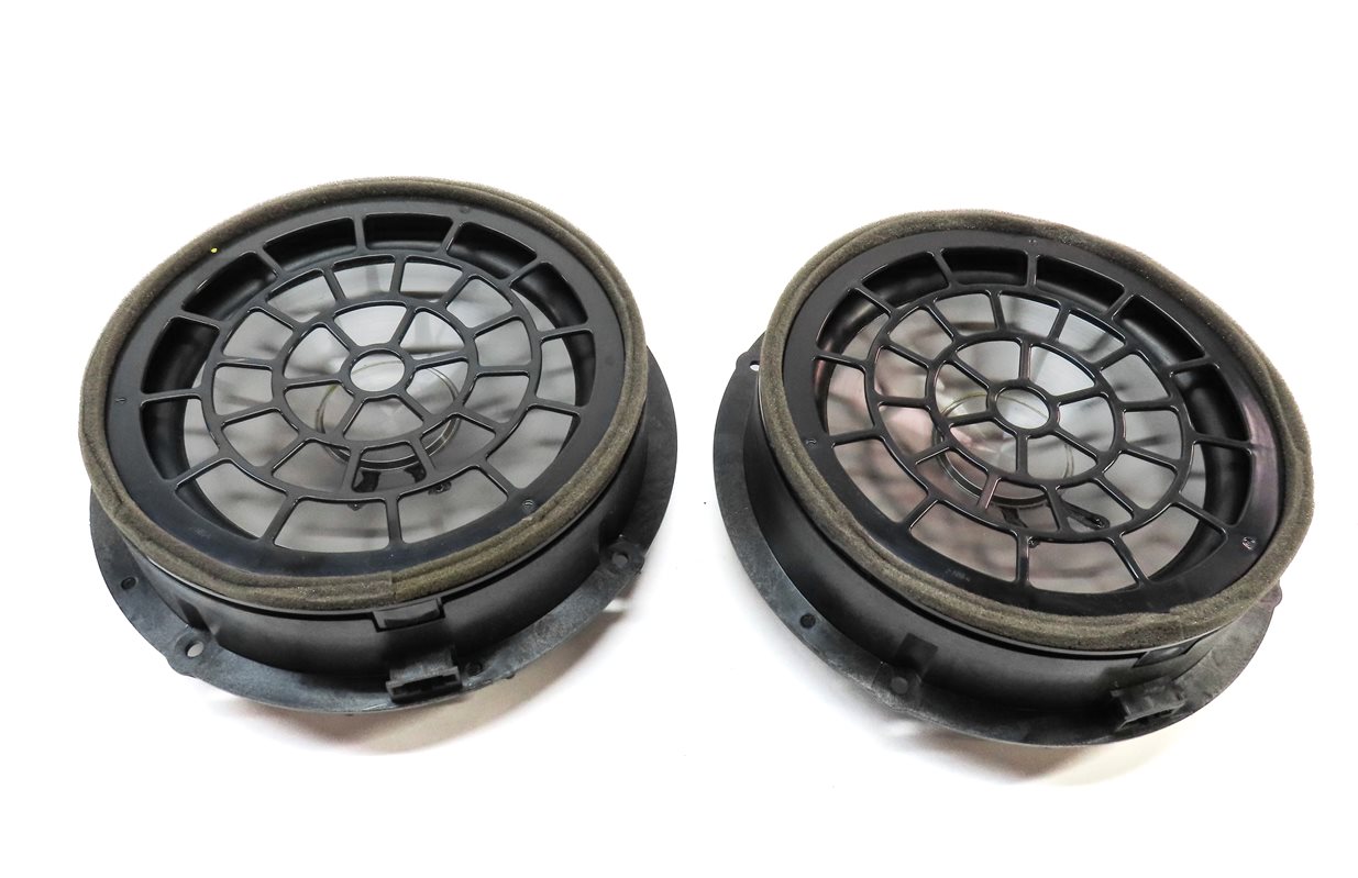 Thumbnail 6: 2018 AUDI Q3 (8U) RADIO STEREO BOSE AUDIO SUBWOOFER SUB TWEETER SPEAKER SET-13