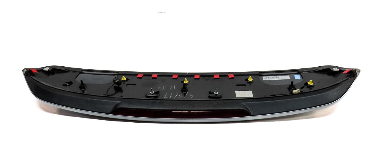 Thumbnail 5: 2015-2018 AUDI Q3 (8U) REAR SPOILER WING w/ THIRD 3rd BRAKE LIGHT (Silver)