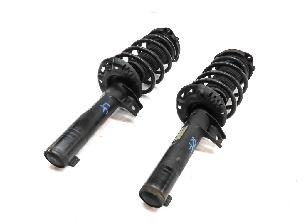 2015-2018 AUDI Q3 (8U) FRONT LEFT & RIGHT STANDARD SUSPENSION SHOCK STRUT SET 2