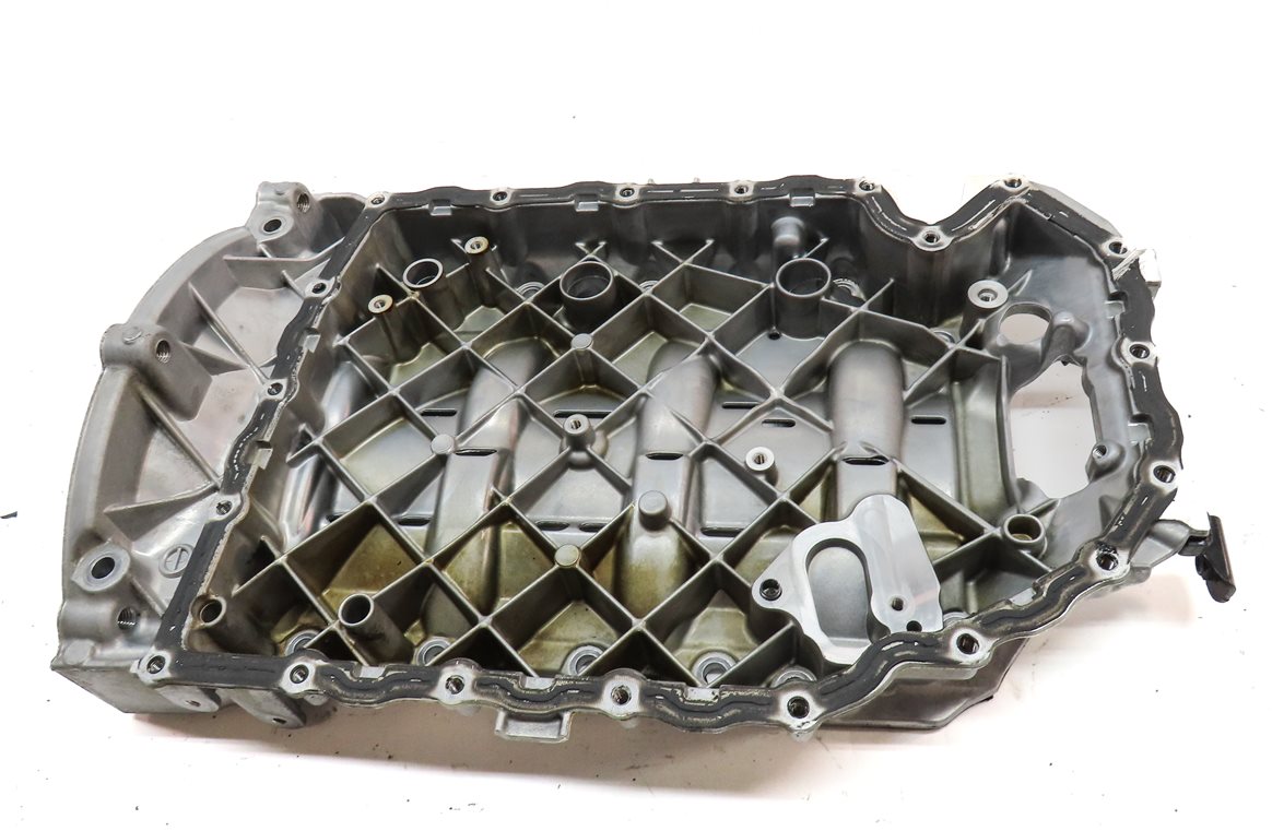 Thumbnail 6: 2009-2018 VW EOS TIGUAN AUDI Q3 (8U) 2.0L TURBO ENGINE UPPER OIL PAN CRADLE