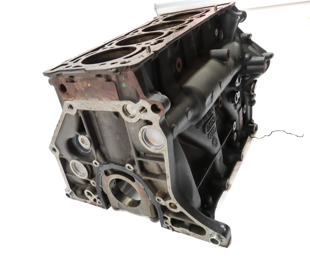 Thumbnail 6: 2014-2018 AUDI Q3 (8U) VW CC EOS TIGUAN 2.0L TURBO ENGINE CYLINDER BLOCK BARE