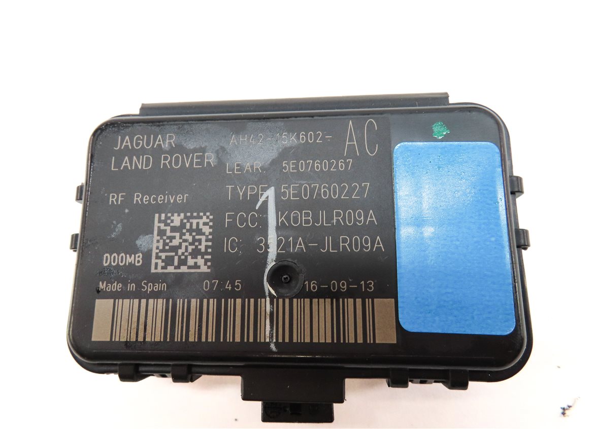 Thumbnail 19: 14 RANGE ROVER SPORT (L494) 3.0L SUPERCHARGED ENGINE IMMOBILIZER MODULE KEY SET