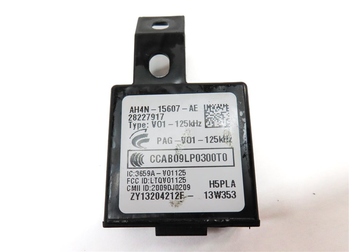 Thumbnail 20: 14 RANGE ROVER SPORT (L494) 3.0L SUPERCHARGED ENGINE IMMOBILIZER MODULE KEY SET