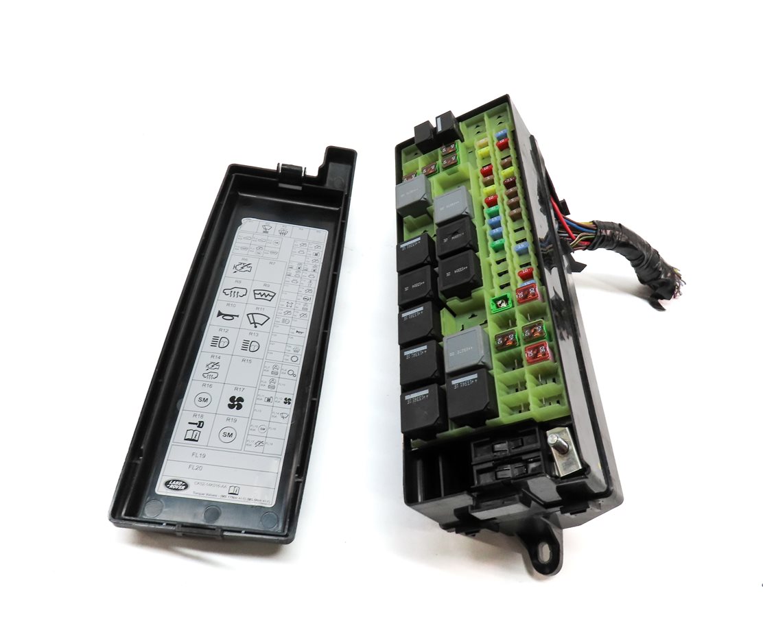 Thumbnail 4: 2014 RANGE ROVER SPORT (L494) 3.0L SUPERCHARGED ENGINE FUSE BOX