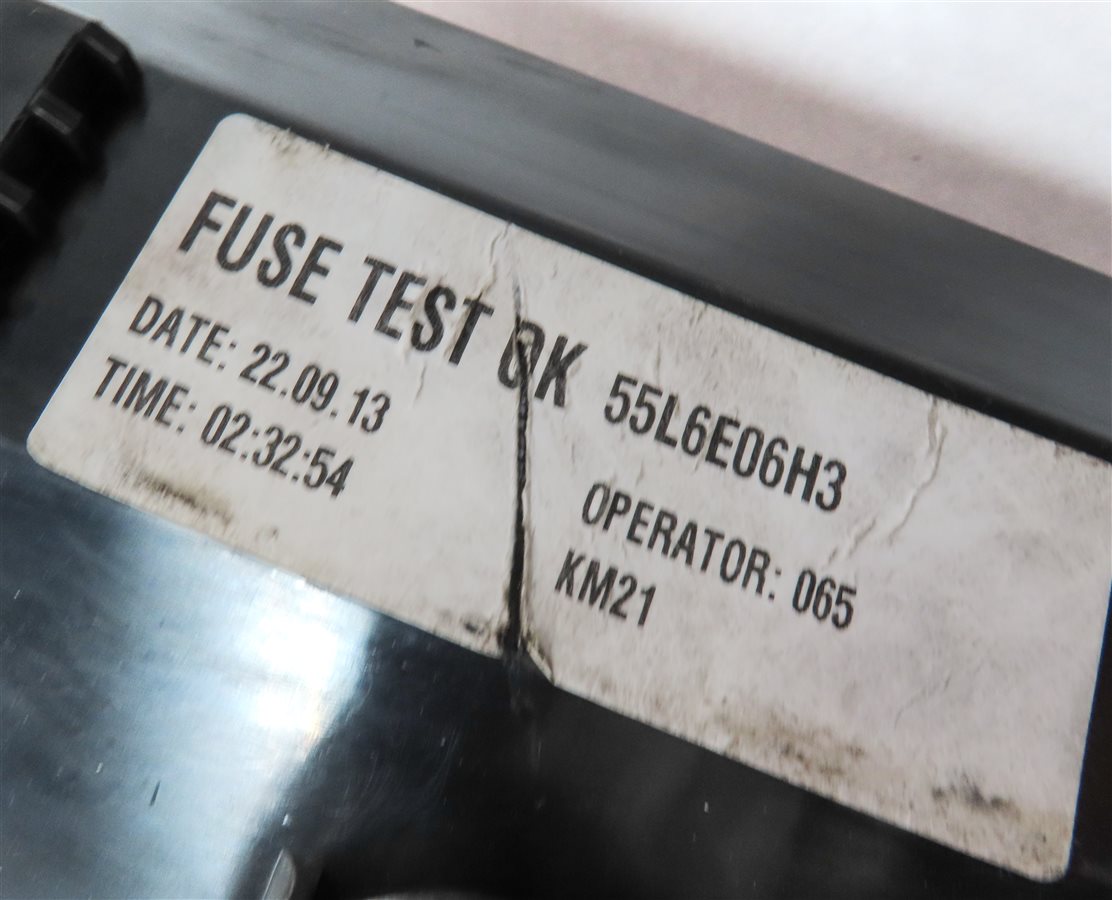 Thumbnail 8: 2014 RANGE ROVER SPORT (L494) 3.0L SUPERCHARGED ENGINE FUSE BOX