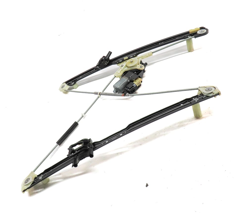 Thumbnail 2: 14-20 RANGE ROVER SPORT (L494) FRONT RIGHT PASSENGER WINDOW REGULATOR w/ MOTOR