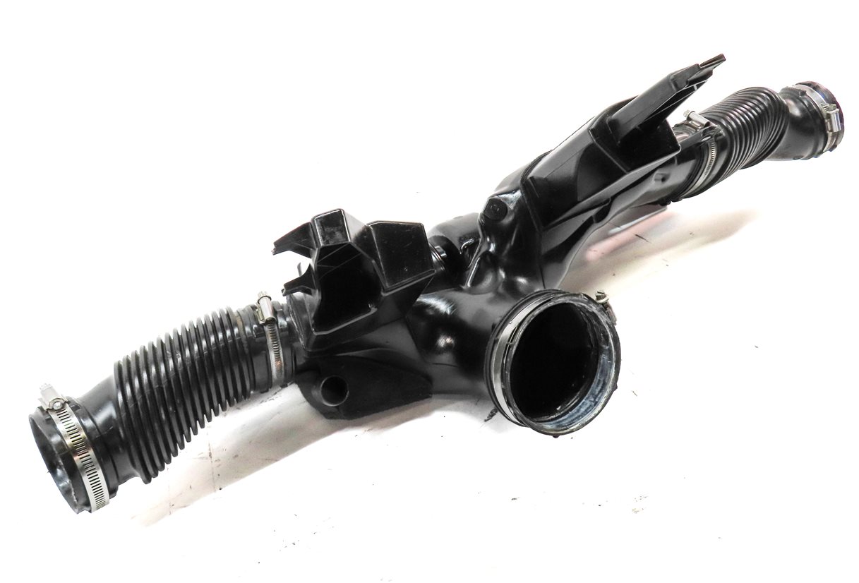 Thumbnail 3: 2014 RANGE ROVER SPORT (L494) 3.0L SUPER ENGINE AIR INTAKE RESONATOR TUBE PIPE