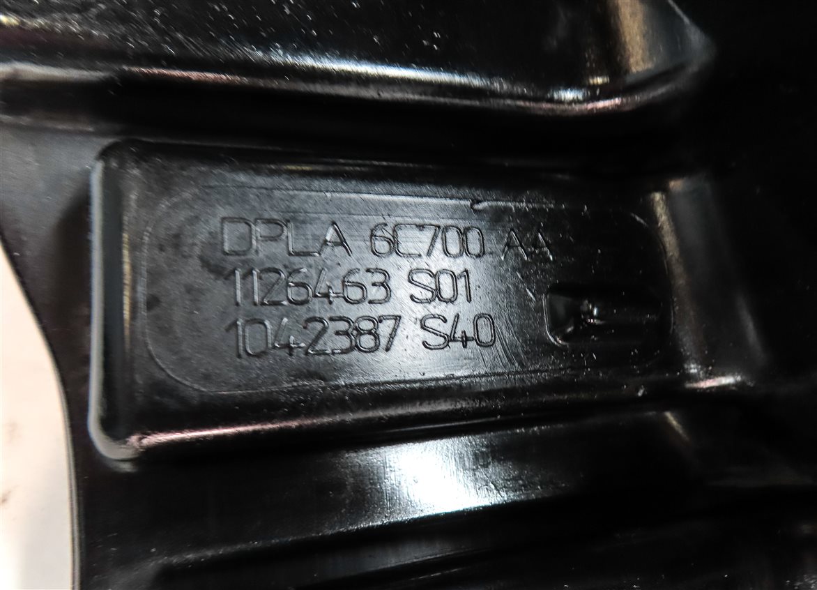 Thumbnail 8: 2014 RANGE ROVER SPORT (L494) 3.0L SUPER ENGINE AIR INTAKE RESONATOR TUBE PIPE