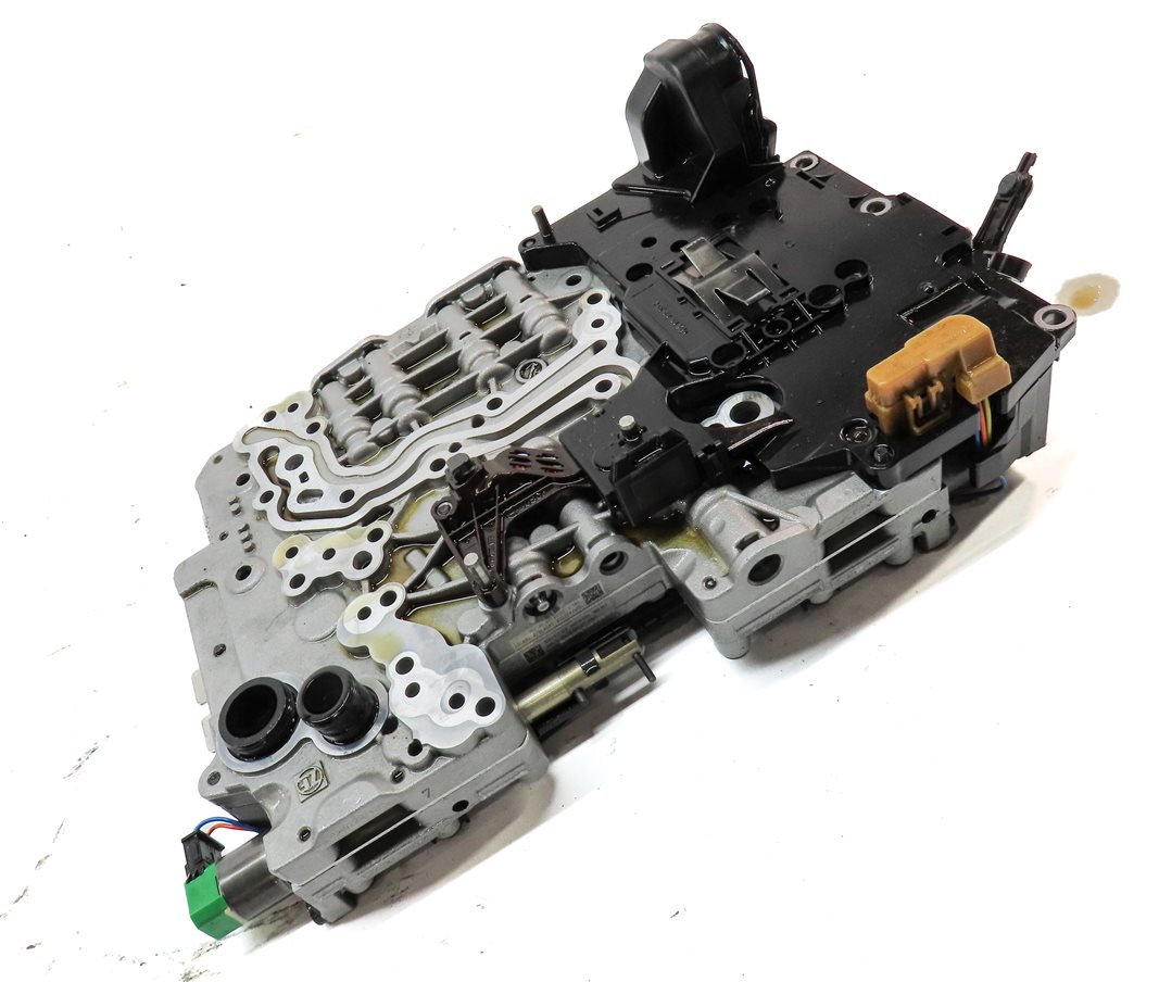 Thumbnail 3: 14-16 LR4 RANGE ROVER SPORT (L494) 3.0L 8HP-70 AUTOMATIC TRANSMISSION VALVE BODY