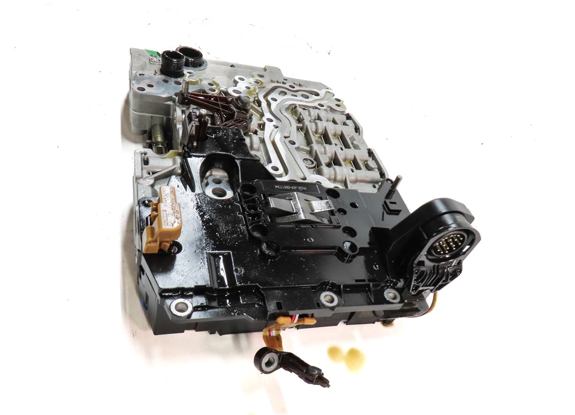 Thumbnail 4: 14-16 LR4 RANGE ROVER SPORT (L494) 3.0L 8HP-70 AUTOMATIC TRANSMISSION VALVE BODY