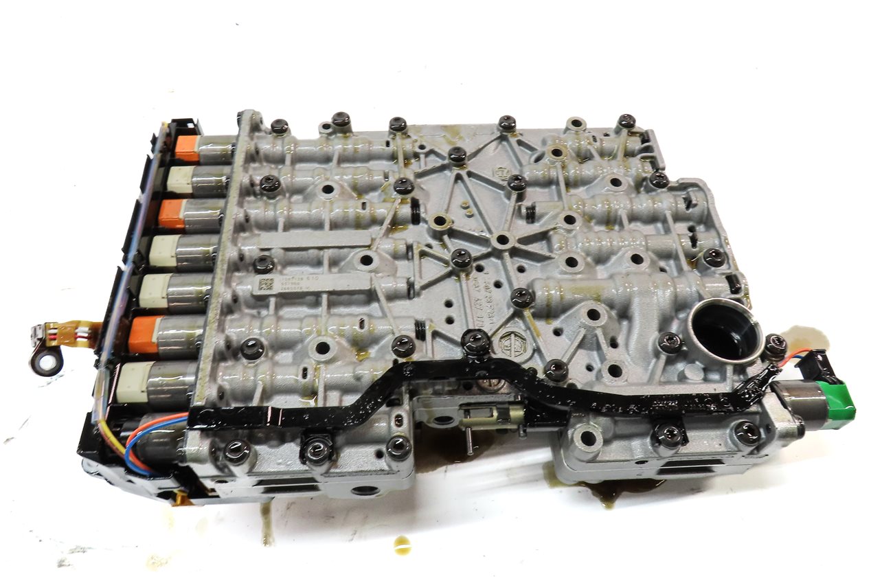 Thumbnail 6: 14-16 LR4 RANGE ROVER SPORT (L494) 3.0L 8HP-70 AUTOMATIC TRANSMISSION VALVE BODY
