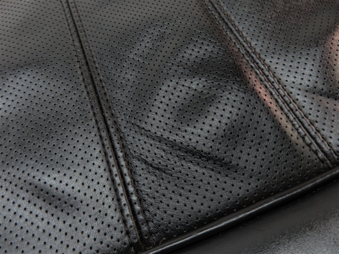 Thumbnail 8: 2014 ROVER SPORT (L494) FRONT RIGHT PASSENGER LOWER HEATED SEAT CUSHION (Black)