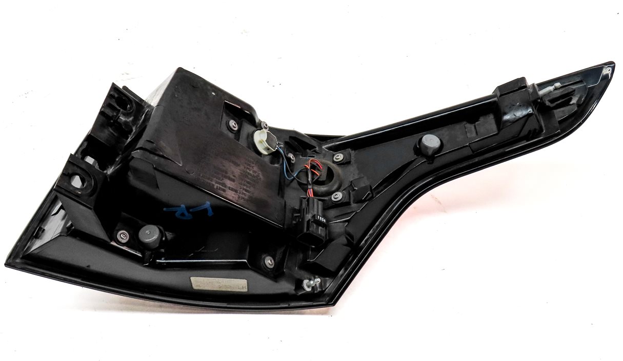 Thumbnail 5: 14-17 RANGE ROVER SPORT L494 REAR LEFT DRIVER OUTER QUARTER PANEL TAILLIGHT LAMP